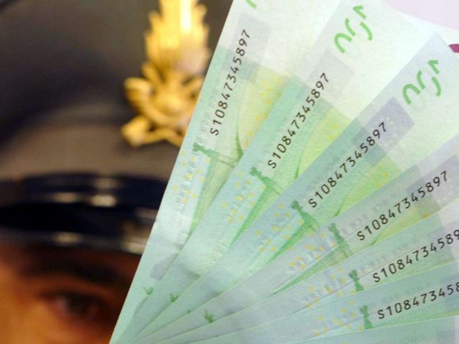 3 arresti per furto di identità: truffe da 2 milioni